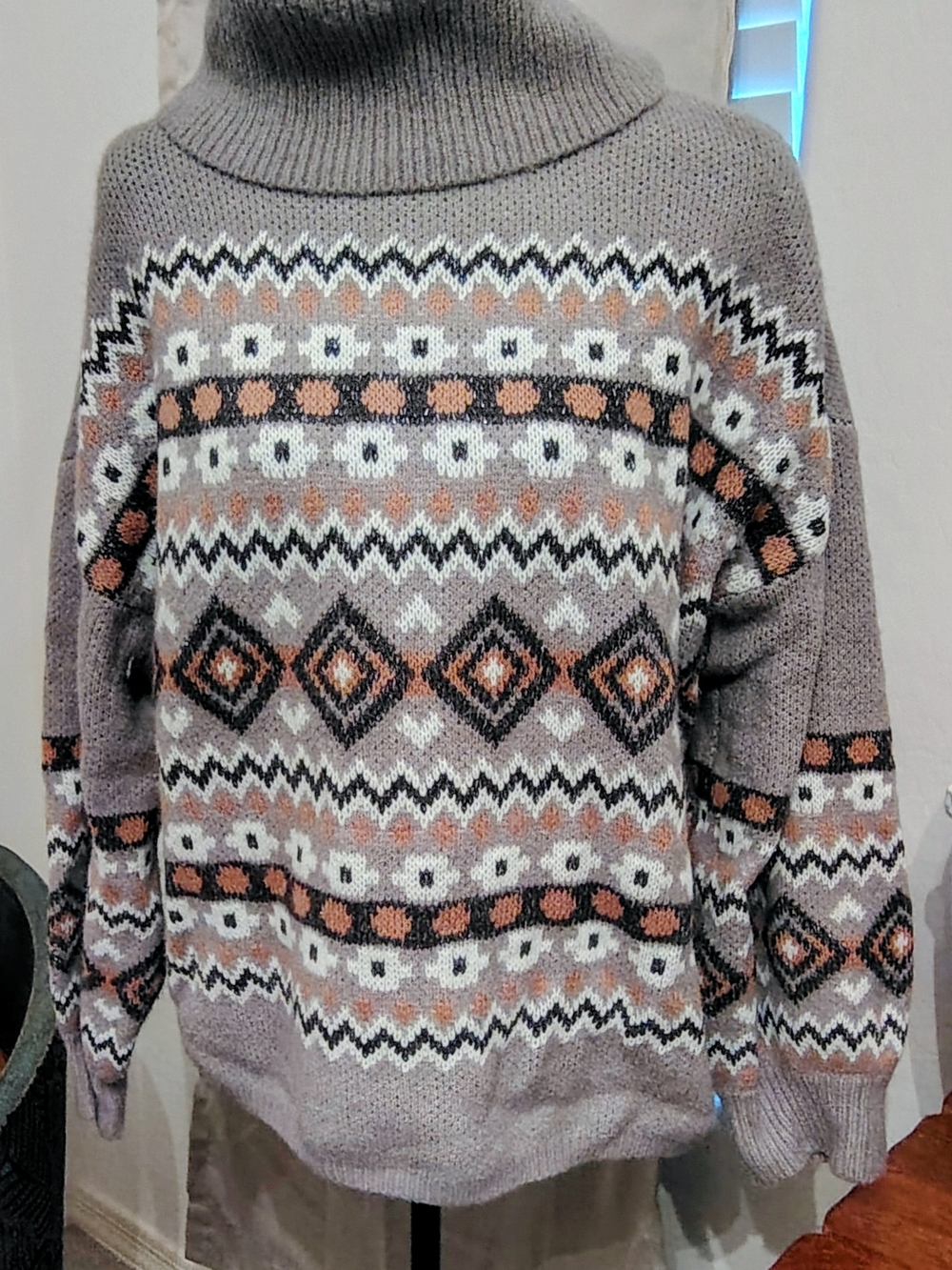 Cozy Fair Isle Turtleneck Sweater in Grey and Cream